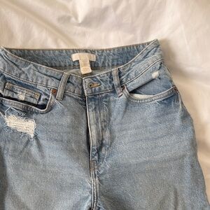 Levi's Light Wash Distressed Jeans